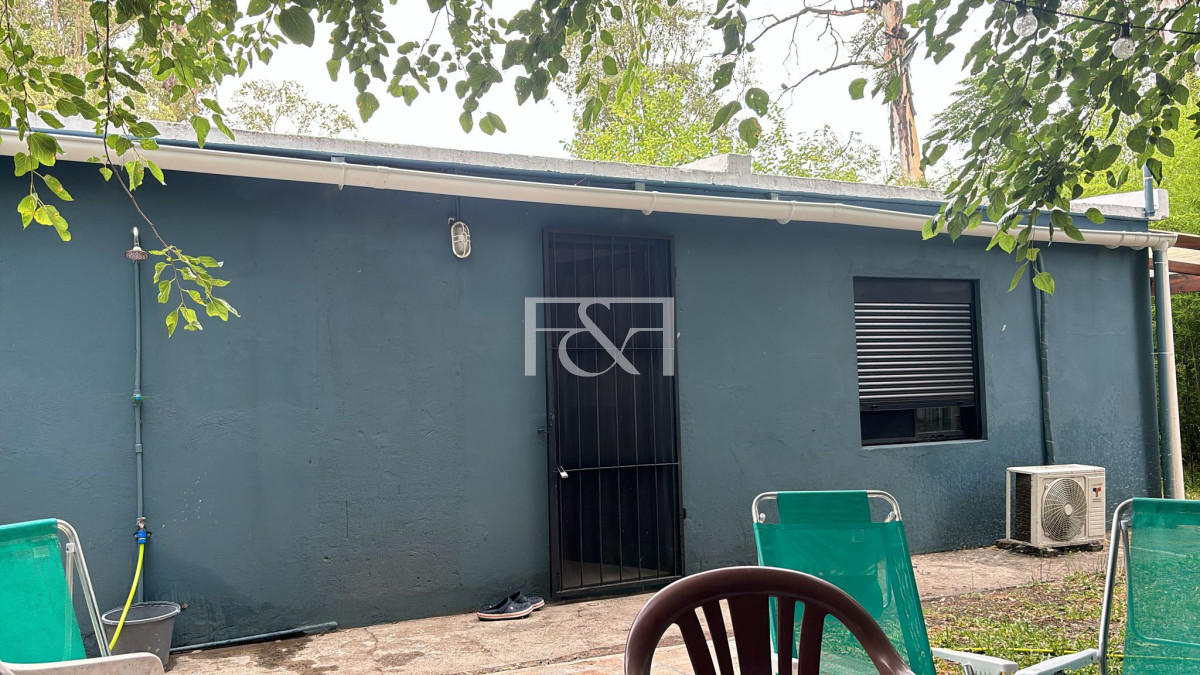 Casa ID.2822 - Venta hermosa casa 2 dormitorios, 2 Baños , terreno. Santa Ana  