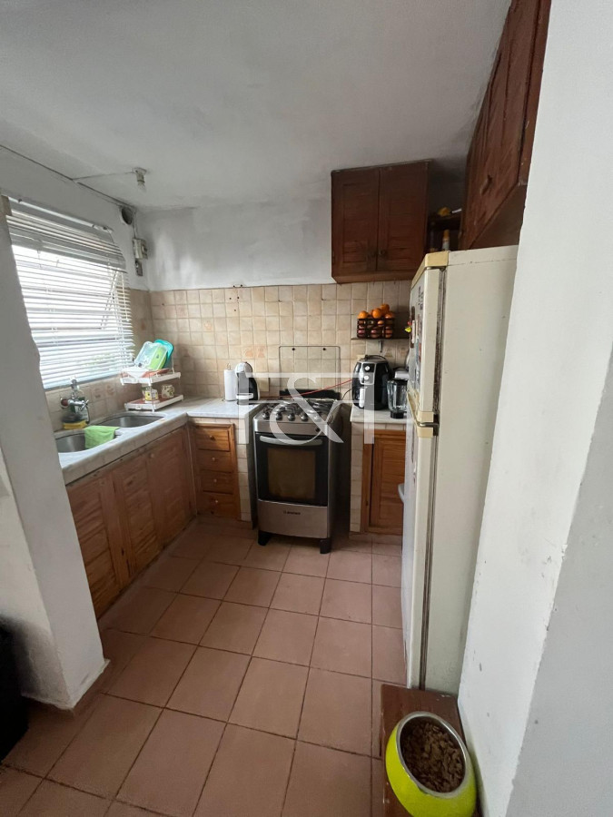 Casa ID.2462 - Venta Casa 7 Dormitorios en Pocitos