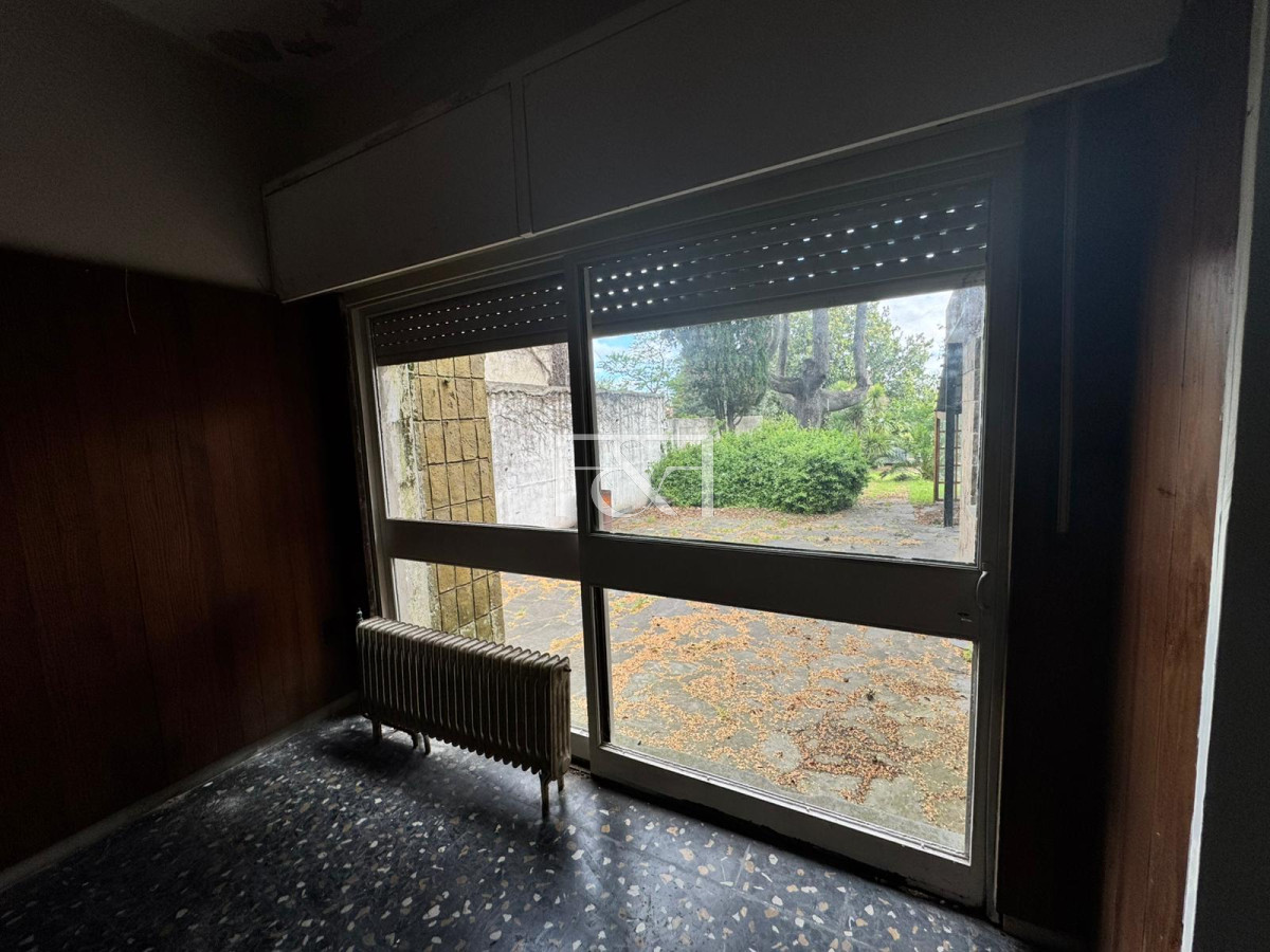 Casa ID.2848 - VENTA CASA 5 DORM. BARBACOA, JARDIN Y GARAGE EN BRAZO ORIENTAL