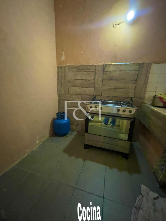Casa ID.1336 - Venta Casa-Pensión 19 dormitorios. Ciudad Vieja. Oportunidad de Inversión