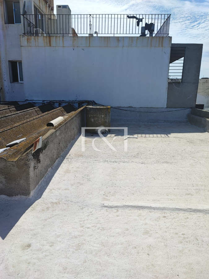 Casa ID.1336 - Venta Casa-Pensión 19 dormitorios. Ciudad Vieja. Oportunidad de Inversión