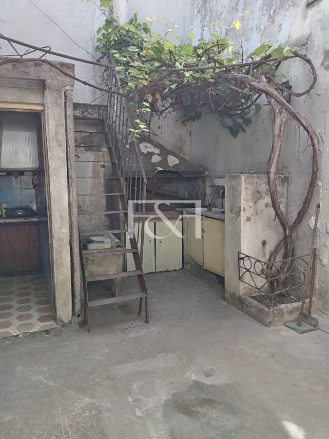 Casa ID.2639 - VENTA CASA DE UN DORMITORIO - PARRILLERO EN AGUADA