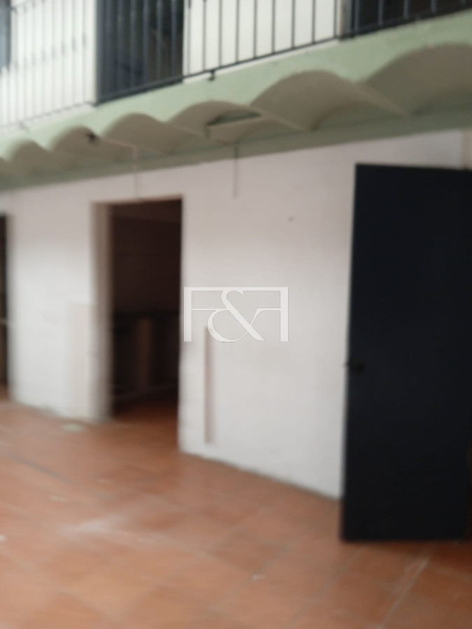 Casa ID.2255 - ¡ATENCIÓN INVERSIONISTAS! VENTA CASA DE 20 DORMITORIOS EN AV. AGRACIADA