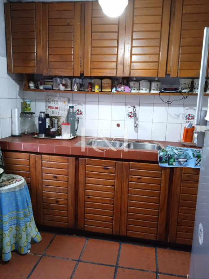 Casa ID.2210 - Casa de Altos 4 Dormitorios en Pocitos