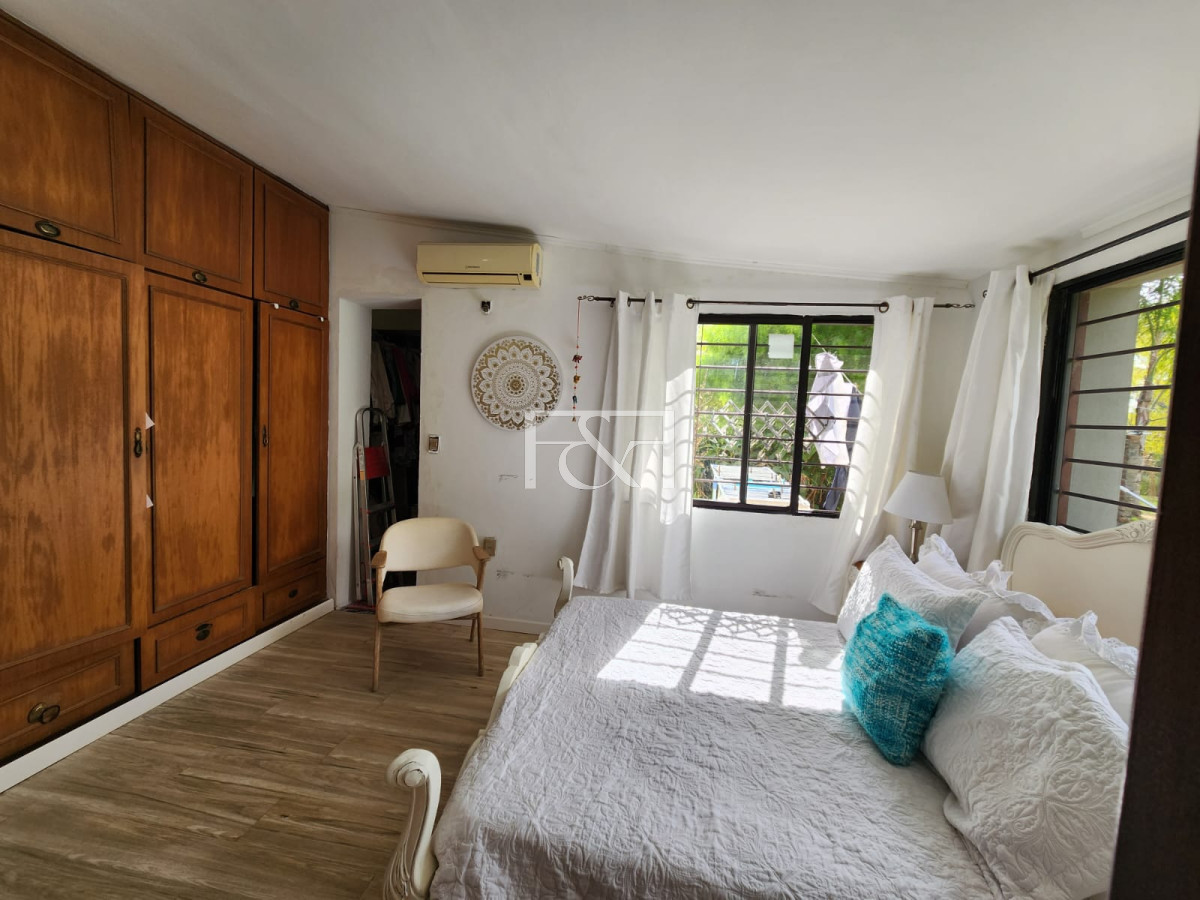 Casa ID.2190 - SE VENDE CASA EN LAGOMAR