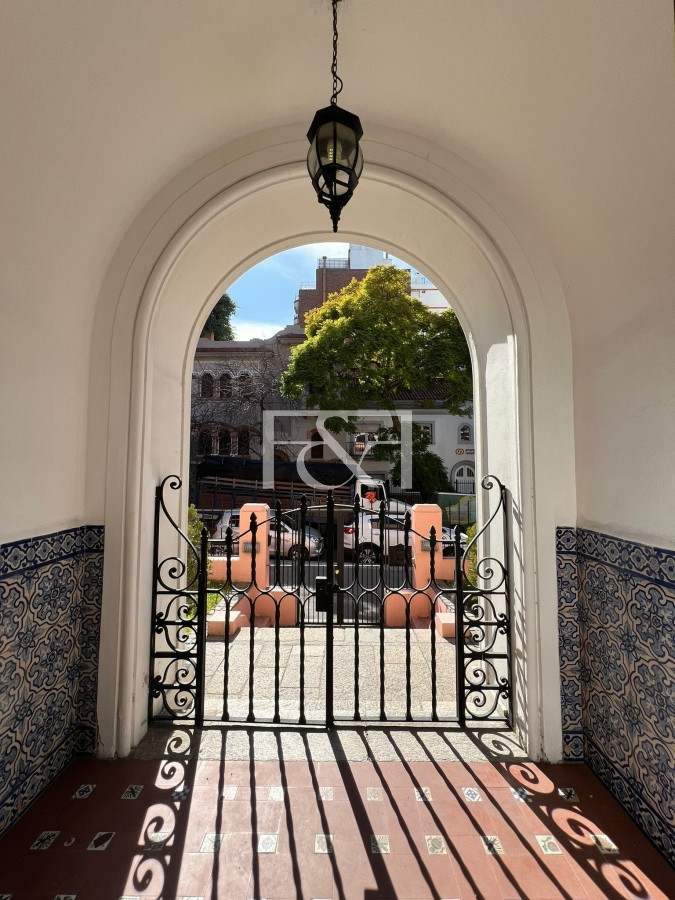 Casa ID.2520 - Venta Casa 7 dormitorios Pocitos Cochera 5 Baños