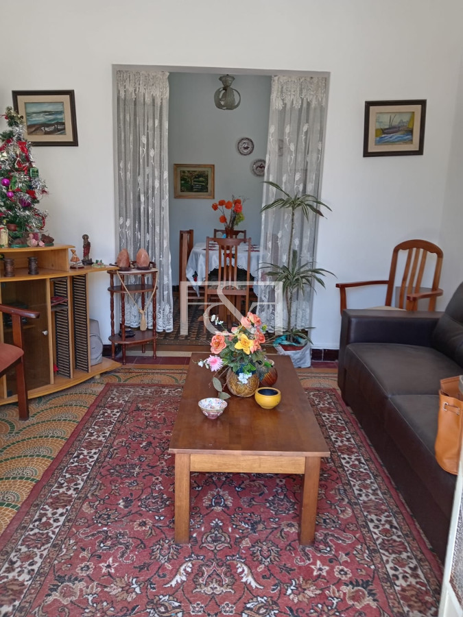 Casa ID.2642 - VENTA CASA DE DOS DORMITORIOS CON PATIO EN COLÓN