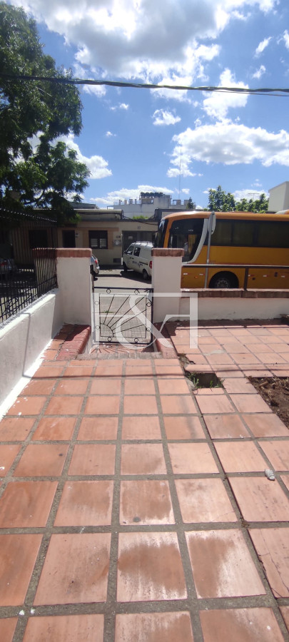 Casa ID.2358 - Venta de Casa en Tres Cruces 