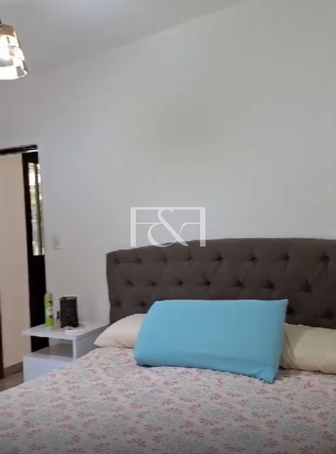 Casa ID.2822 - Venta hermosa casa 2 dormitorios, 2 Baños , terreno. Santa Ana  