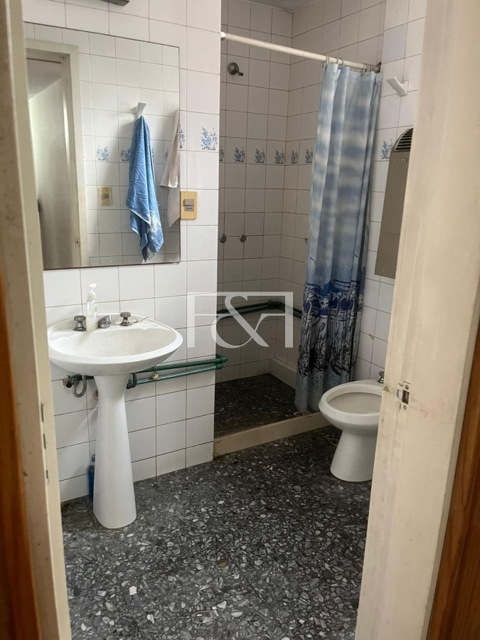Casa ID.2462 - Venta Casa 7 Dormitorios en Pocitos