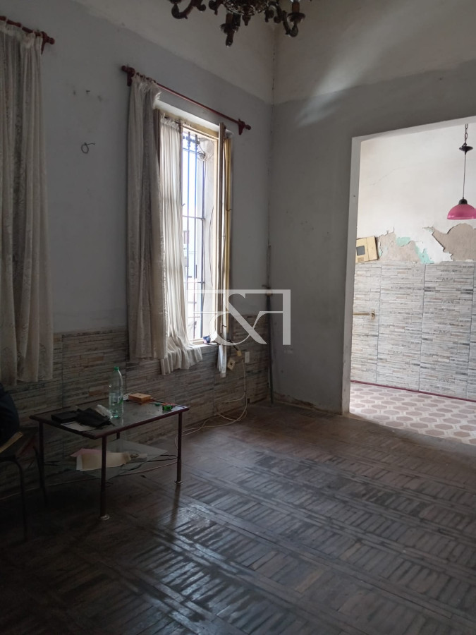 Casa ID.2639 - VENTA CASA DE UN DORMITORIO - PARRILLERO EN AGUADA