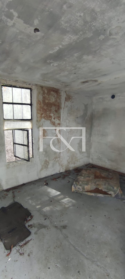 Casa ID.1282 - Venta Casa Terreno La Teja 