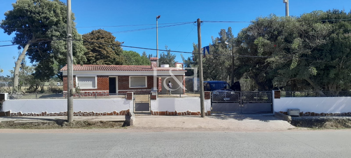 Casa ID.2698 - Alquiler de 2 dormitorio Casa 