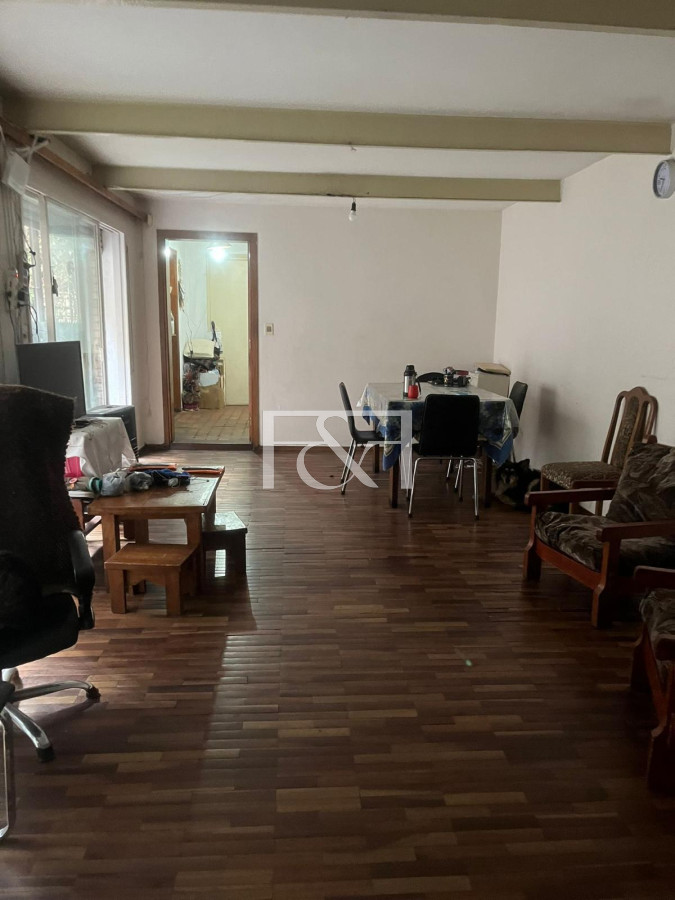 Casa ID.2462 - Venta Casa 7 Dormitorios en Pocitos