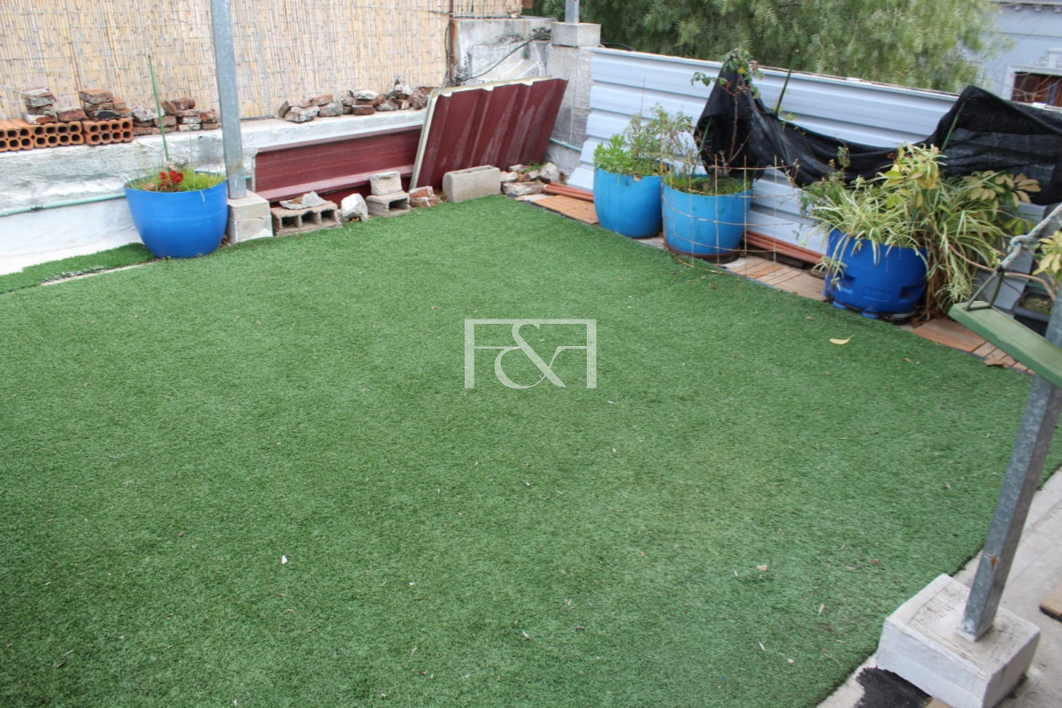 Casa ID.2352 - VENTA CASA 3 DORMITORIOS CON GARAGE Y BARBACOA EN AGUADA