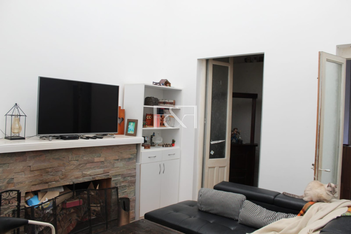 Casa ID.2352 - VENTA CASA 3 DORMITORIOS CON GARAGE Y BARBACOA EN AGUADA