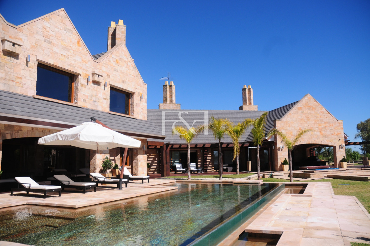 Casa ID.2743 - Venta Casa 5 dormitorios en Marina de Santa Lucía