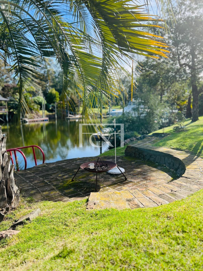 Casa ID.2744 - Venta casa en La Marina Santa Lucia