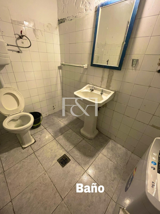 Casa ID.1336 - Venta Casa-Pensión 19 dormitorios. Ciudad Vieja. Oportunidad de Inversión