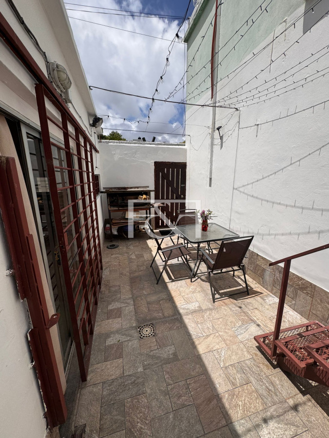 Casa ID.2712 - Vendo, Hermosa y Amplia Casa 4 dor, garaje. Capurro