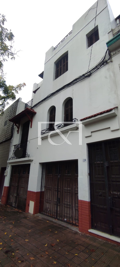 Casa ID.2434 - Casa en la Comercio en Venta Ideal Inversión 