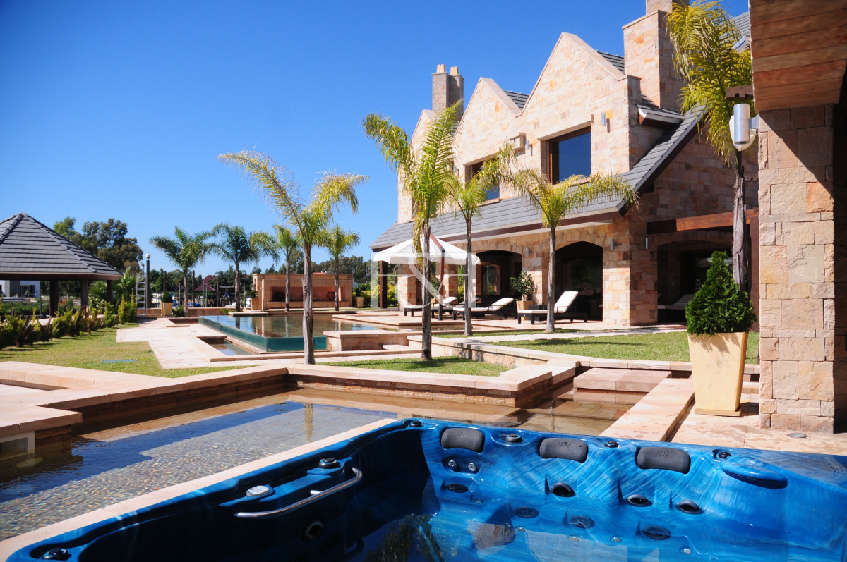Casa ID.2743 - Venta Casa 5 dormitorios en Marina de Santa Lucía