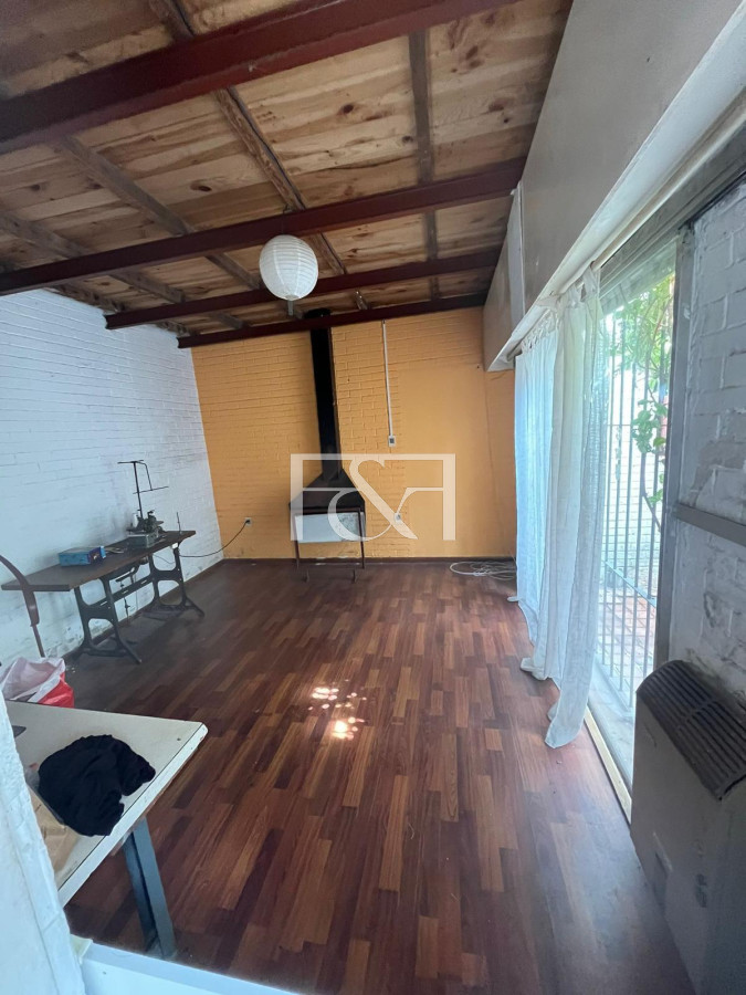 Casa ID.2462 - Venta Casa 7 Dormitorios en Pocitos