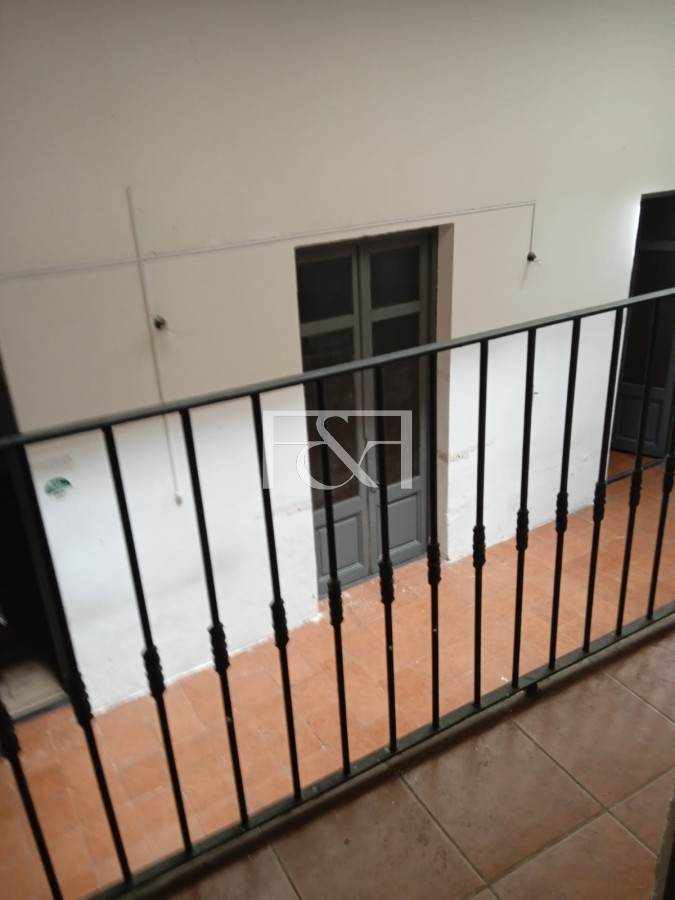Casa ID.2255 - ¡ATENCIÓN INVERSIONISTAS! VENTA CASA DE 20 DORMITORIOS EN AV. AGRACIADA