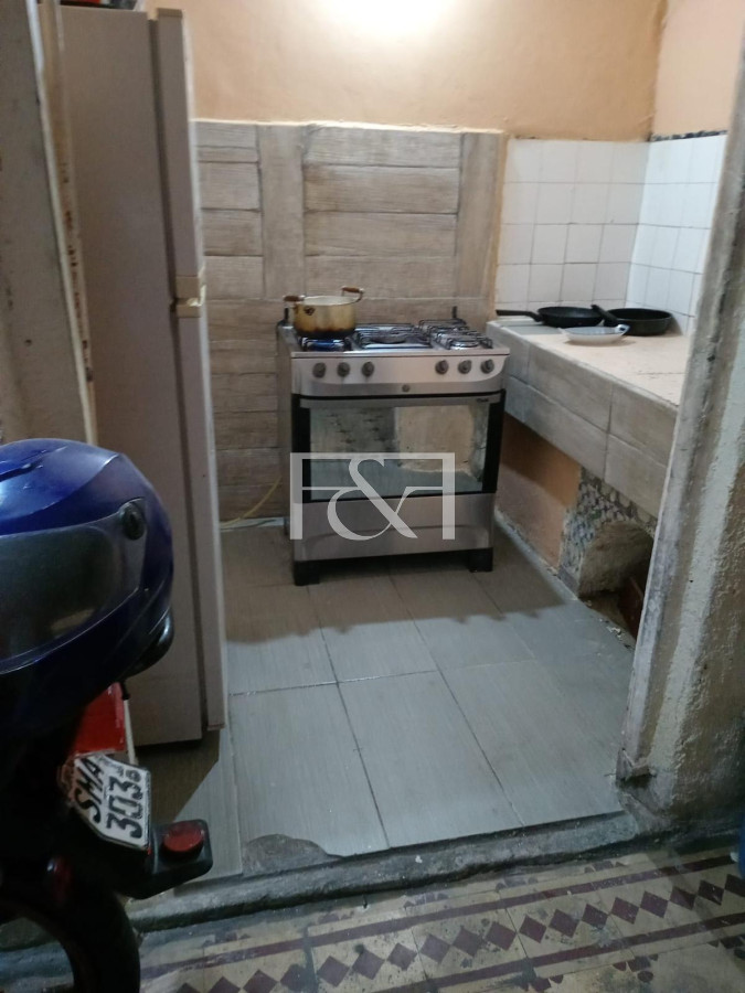 Casa ID.1336 - Venta Casa-Pensión 19 dormitorios. Ciudad Vieja. Oportunidad de Inversión