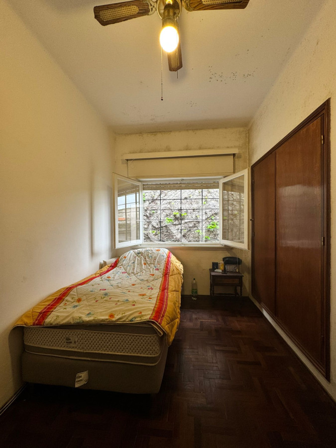 Casa ID.2848 - VENTA CASA 5 DORM. BARBACOA, JARDIN Y GARAGE EN BRAZO ORIENTAL