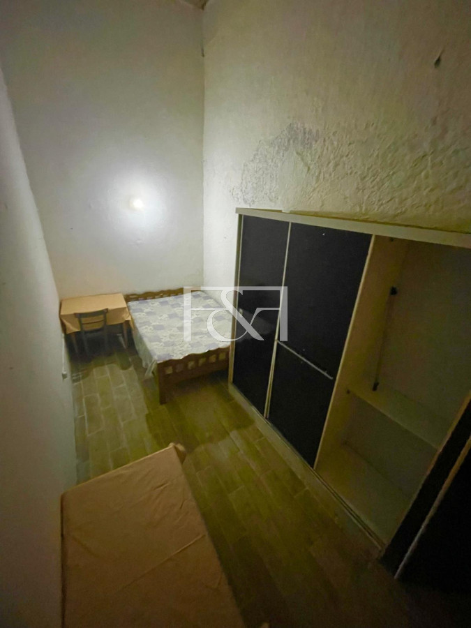 Casa ID.1336 - Venta Casa-Pensión 19 dormitorios. Ciudad Vieja. Oportunidad de Inversión