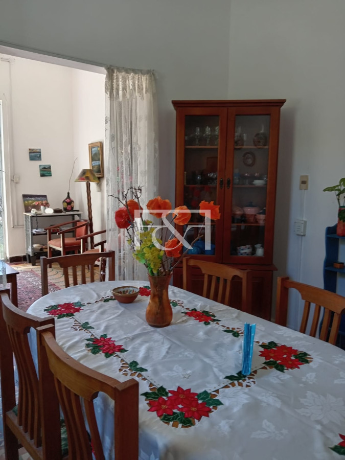 Casa ID.2642 - VENTA CASA DE DOS DORMITORIOS CON PATIO EN COLÓN