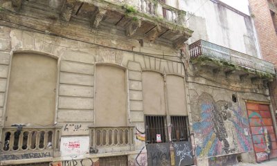 Venta gran Padrón Ciudad Vieja. Oportunidad de Inversión