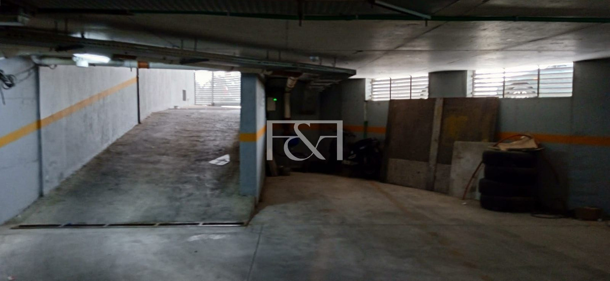 Local Comercial ID.2000 - Local Comercial En Alquiler Ubicado En Ciudad Vieja