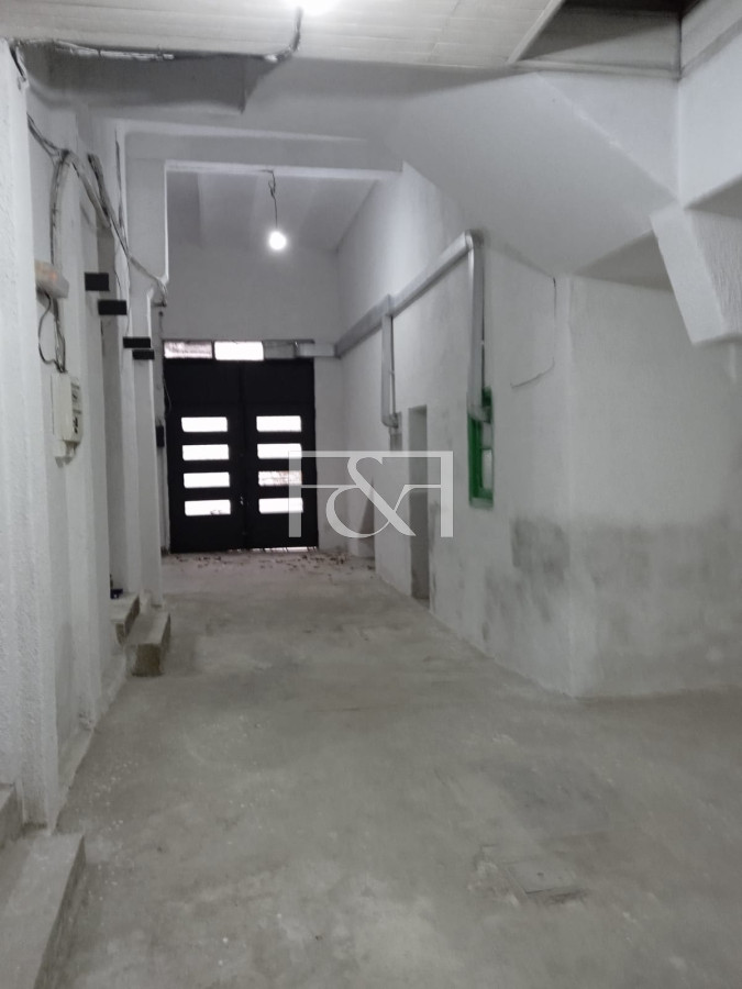 Local Comercial ID.2469 - Venta Local Comercial 320mt2 Aguada 