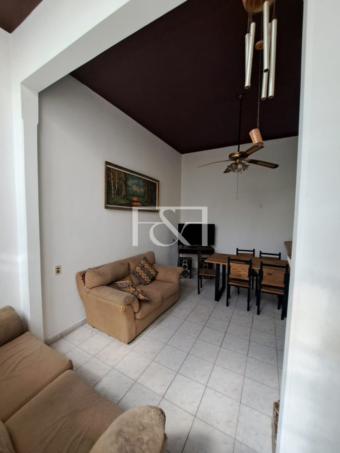 Local Comercial ID.2266 - Venta de Casa  de 4 dormitorios en La Comercial 