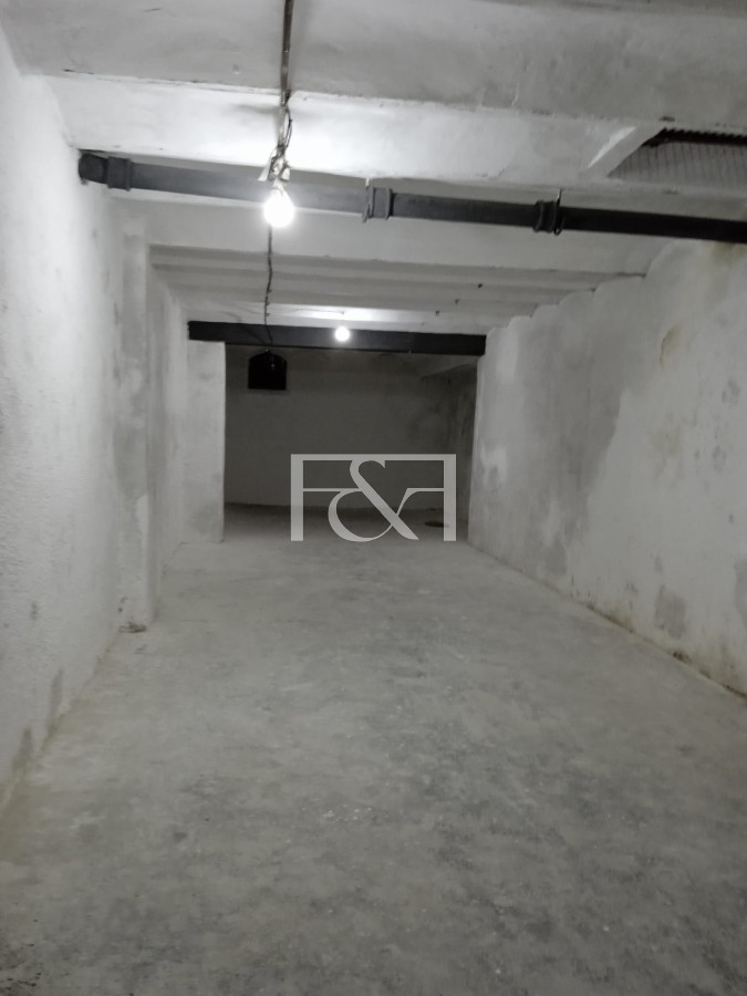 Local Comercial ID.2469 - Venta Local Comercial 320mt2 Aguada 