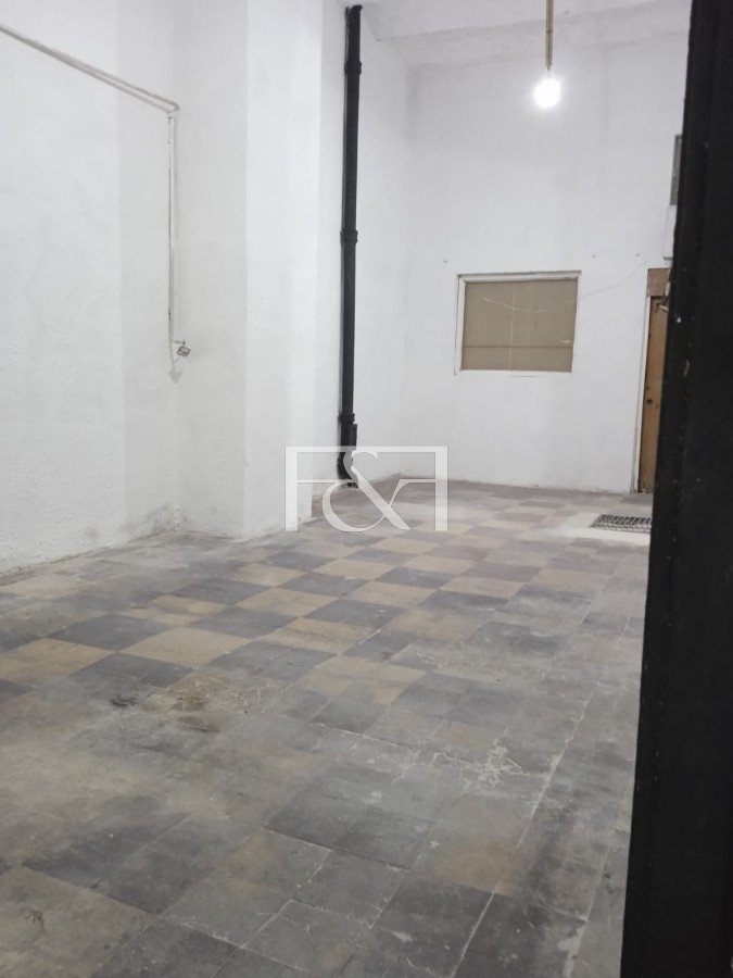 Local Comercial ID.2469 - Venta Local Comercial 320mt2 Aguada 