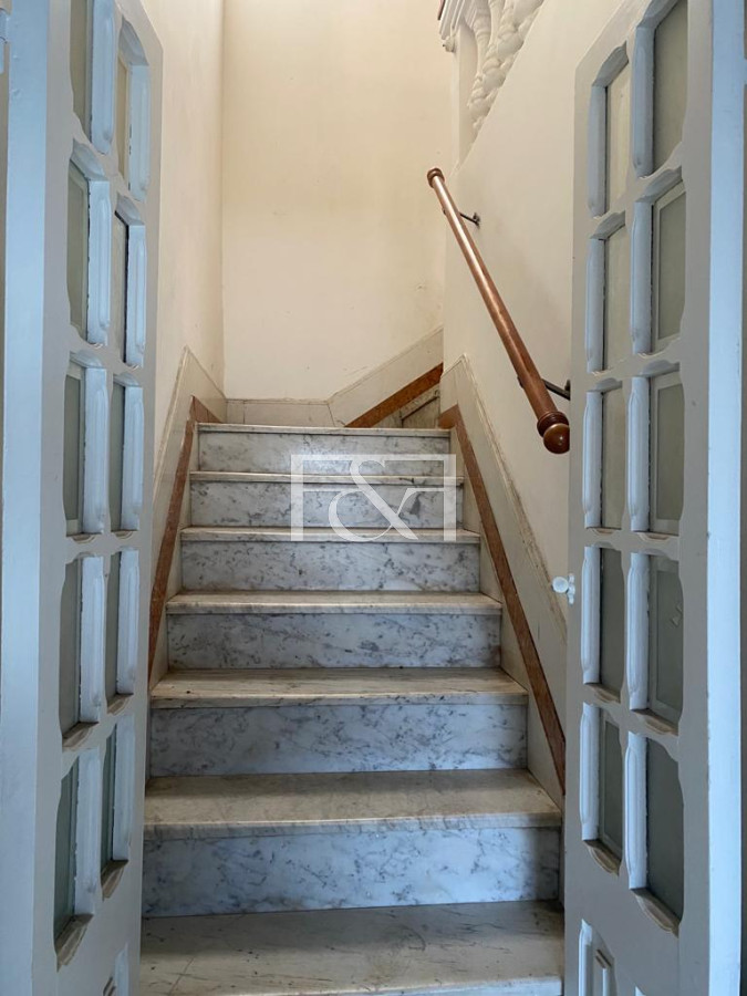 Local Comercial ID.2266 - Venta de Casa  de 4 dormitorios en La Comercial 