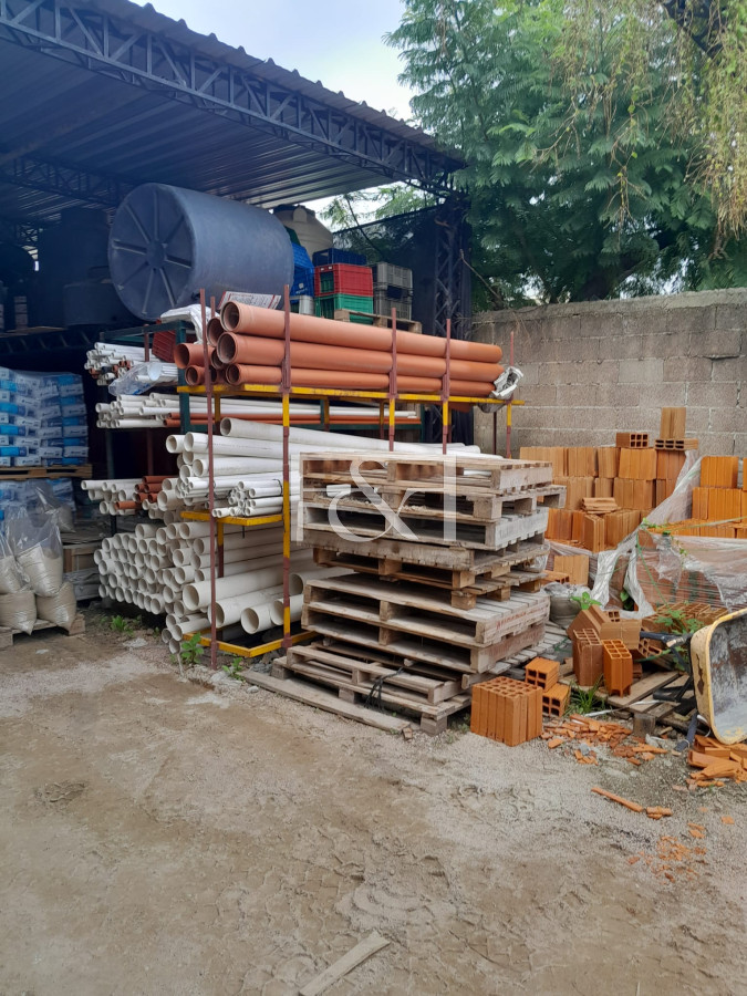 Local Comercial ID.2437 -  Venta de Local Comercial-Galpón -Depósito -Aguada -La comercial 