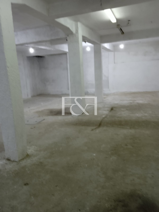 Local Comercial ID.2469 - Venta Local Comercial 320mt2 Aguada 