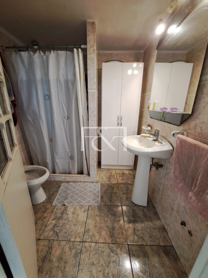 Local Comercial ID.2266 - Venta de Casa  de 4 dormitorios en La Comercial 