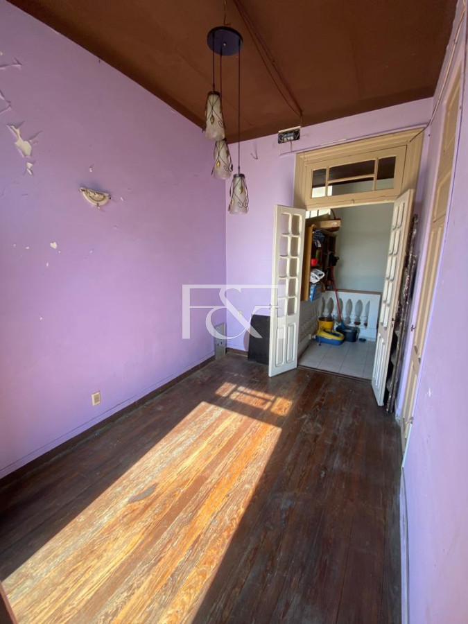 Local Comercial ID.2266 - Venta de Casa  de 4 dormitorios en La Comercial 