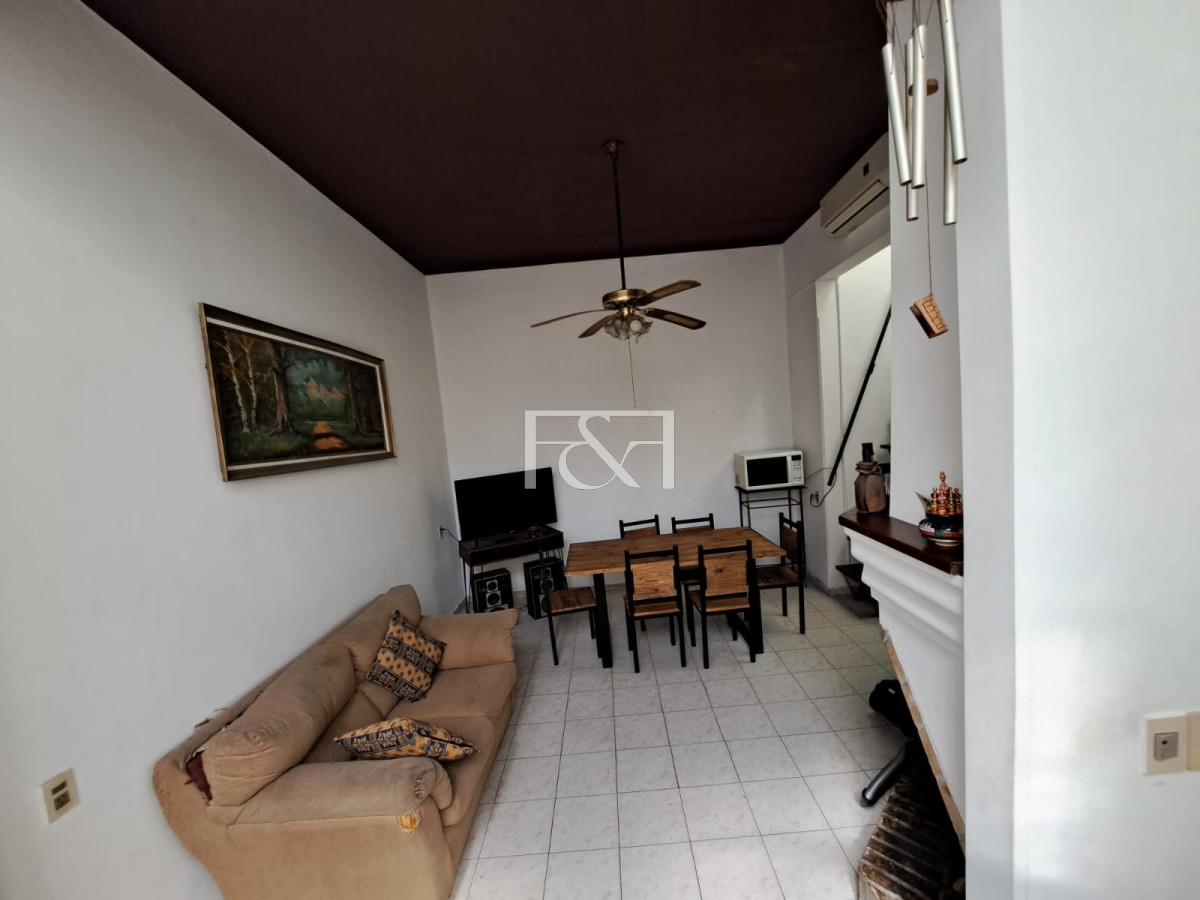 Local Comercial ID.2266 - Venta de Casa  de 4 dormitorios en La Comercial 