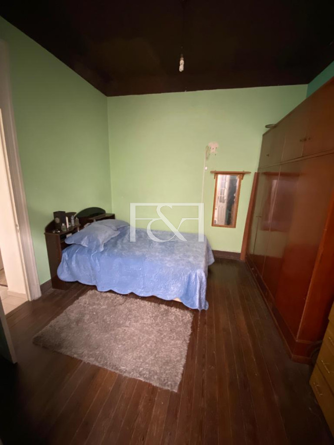 Local Comercial ID.2266 - Venta de Casa  de 4 dormitorios en La Comercial 