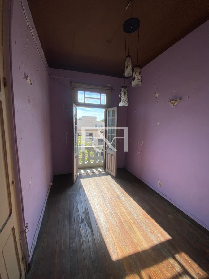 Local Comercial ID.2266 - Venta de Casa  de 4 dormitorios en La Comercial 
