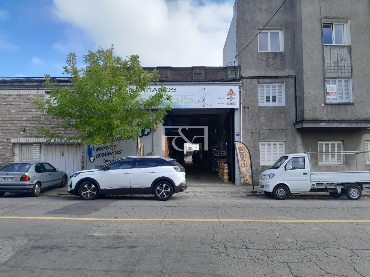 Local Comercial ID.2437 -  Venta de Local Comercial-Galpón -Depósito -Aguada -La comercial 