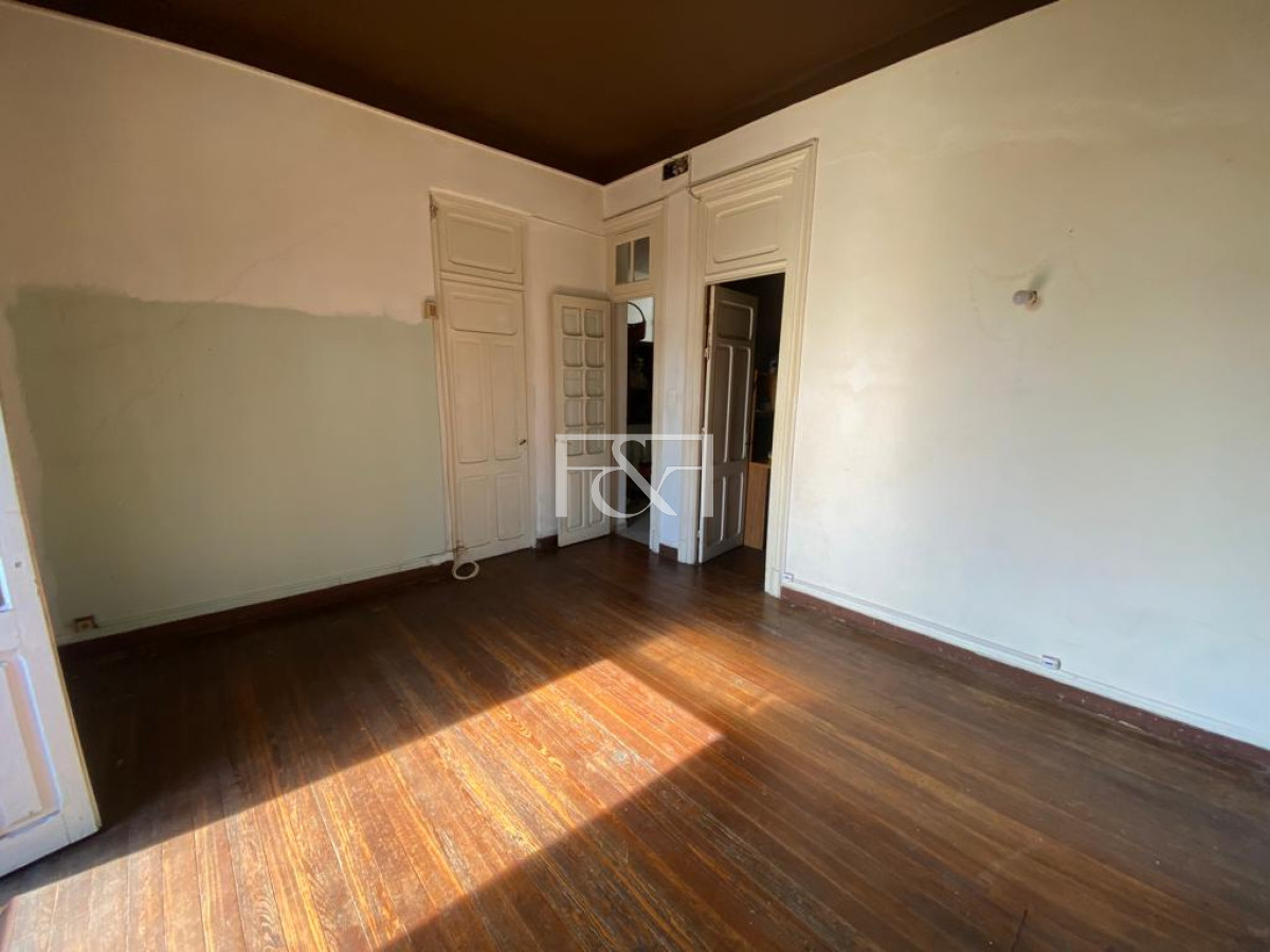 Local Comercial ID.2266 - Venta de Casa  de 4 dormitorios en La Comercial 
