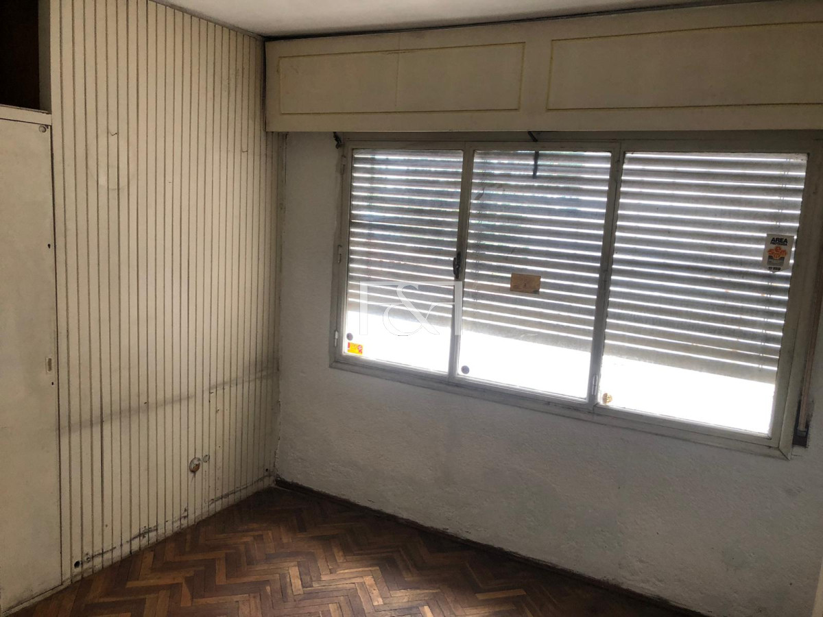 Local Comercial ID.2552 - Venta de Local Con Casa en Sayago
