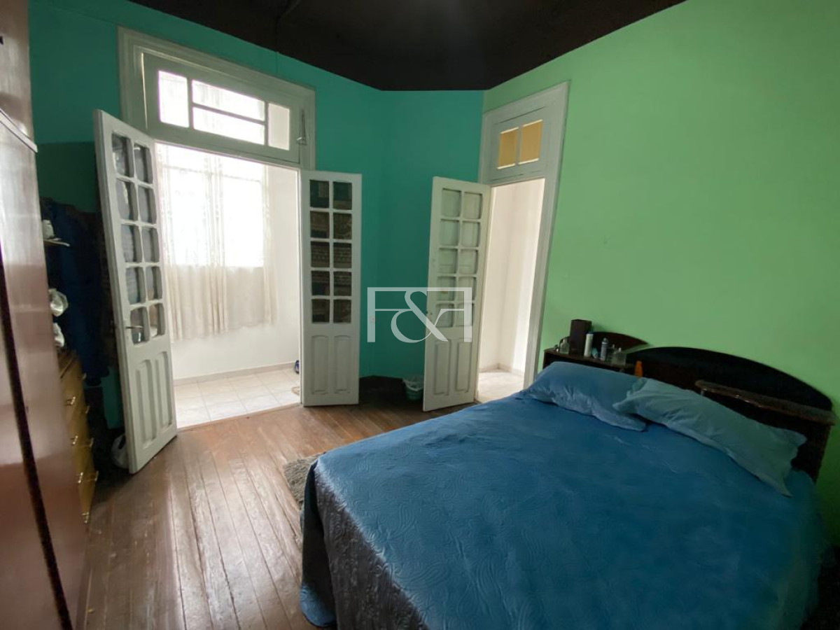 Local Comercial ID.2266 - Venta de Casa  de 4 dormitorios en La Comercial 